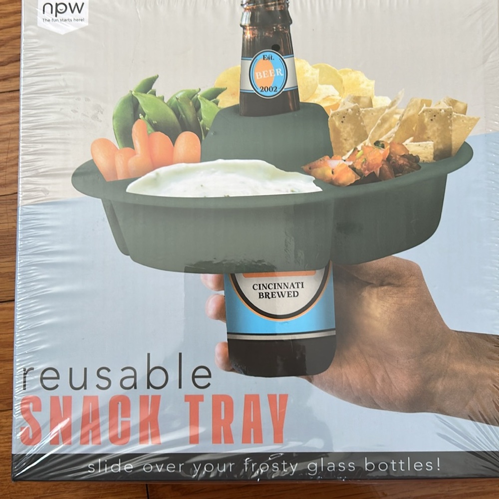 Reusable Snack Tray - Picture 2 of 4